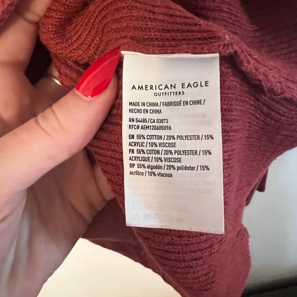 American Eagle Women’s V-Neck Red Sweater - Picture 4 of 6